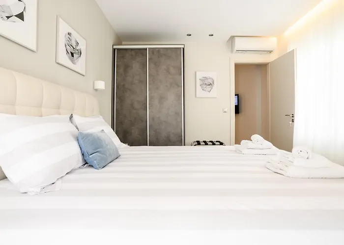 A15 Pristine & Lux Apartment Near Syntagma Square